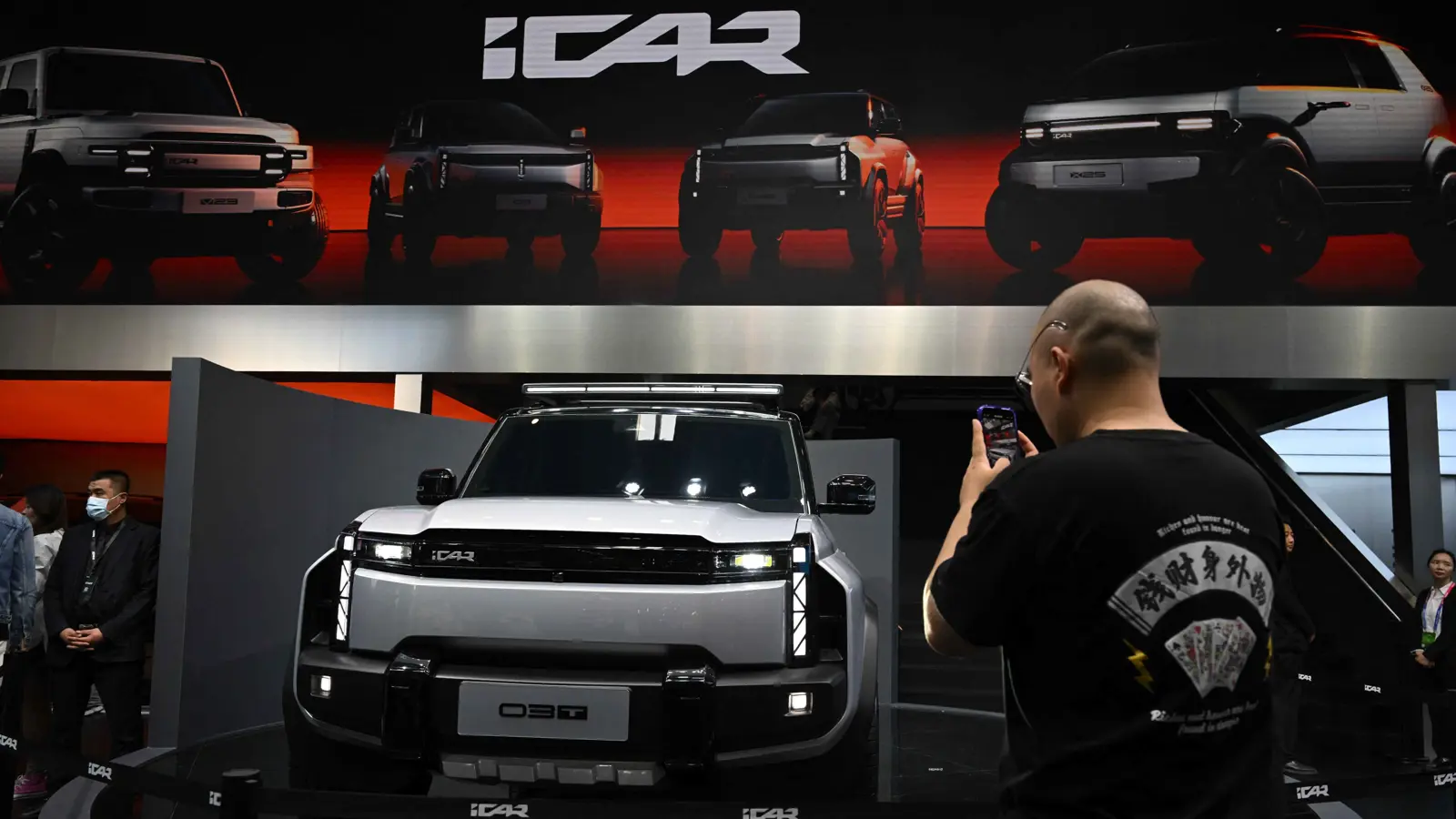 سيارة الدفع الرباعي الصينية الكهربائية iCar 03T
