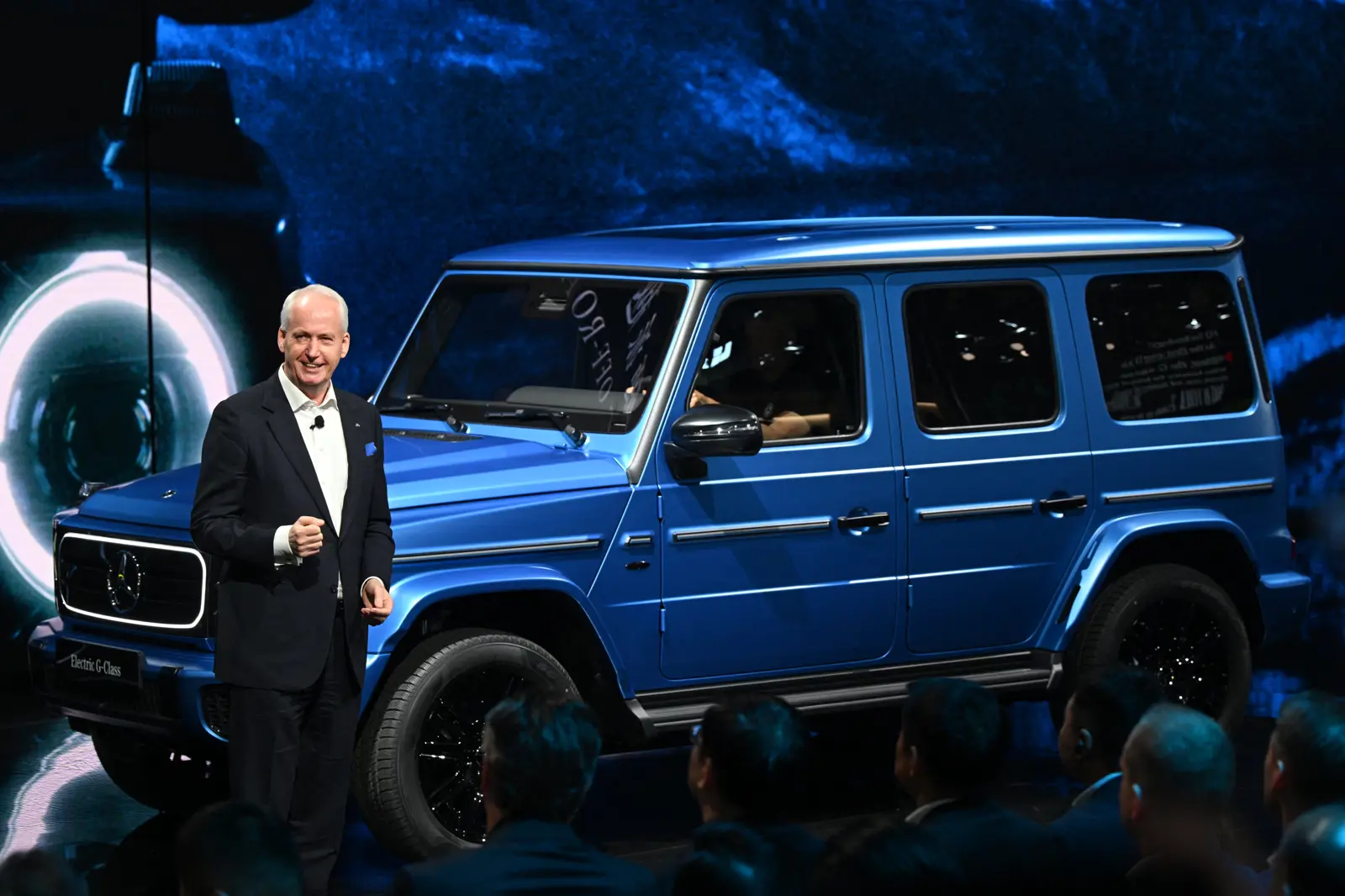 سيارة مرسيدس من طراز G Class الكهربائية الفاخرة.